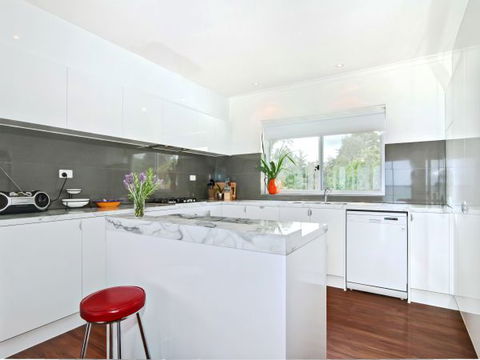 Century 21 SouthCoast: Moana Blue - Sunshine Coast Guide 73
