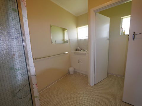 Century 21 SouthCoast: Moana Blue - Sunshine Coast Guide 83