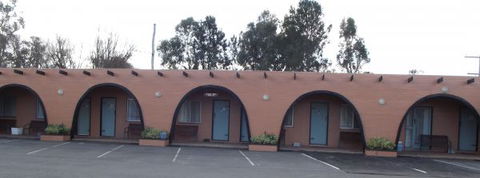 El Dorando Motel - Sunshine Coast Guide 0
