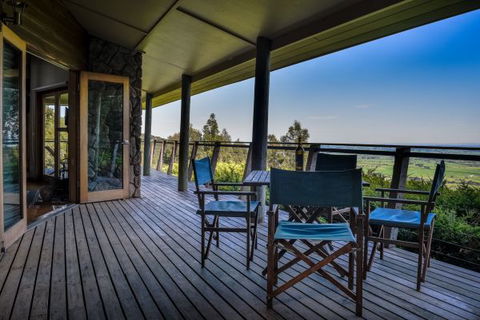 Anderley - Sunshine Coast Guide 1