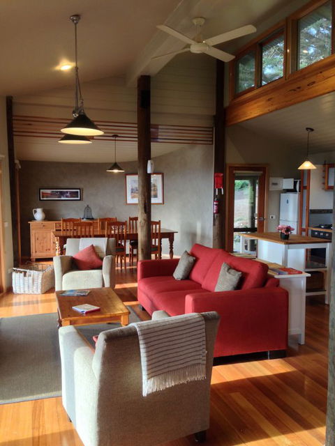 Anderley - Sunshine Coast Guide 3