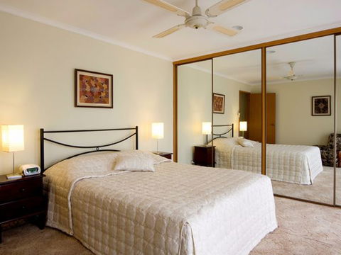 Chisholm Heights CBD Accommodation - Sunshine Coast Guide 3