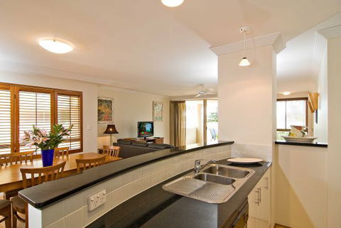 Absolutely Fabulous - Sunshine Coast Guide 3