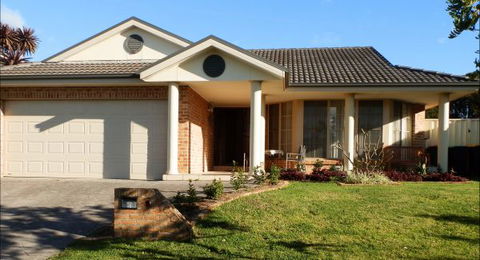 Azure Haven - Sunshine Coast Guide 0