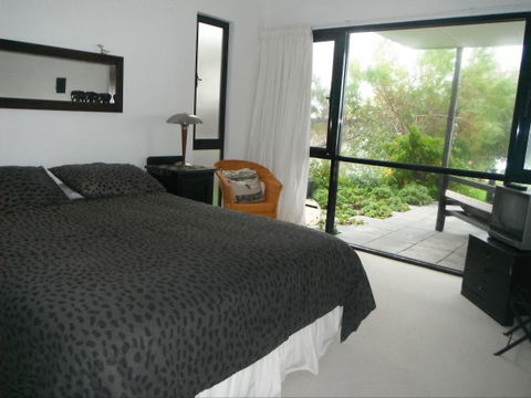 Read's Retreat - Sunshine Coast Guide 1