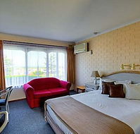 Raglan Motor Inn - Sunshine Coast Guide