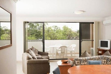 Pacific International Apts Bankstown - Sunshine Coast Guide 1