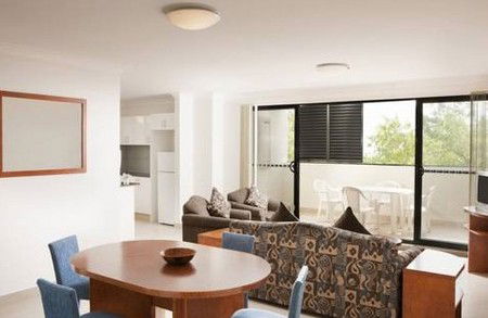 Pacific International Apts Bankstown - Sunshine Coast Guide 4
