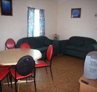 Alonga Waterfront Cottages - Sunshine Coast Guide