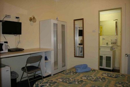 Alpine Heritage Motel - Sunshine Coast Guide 1