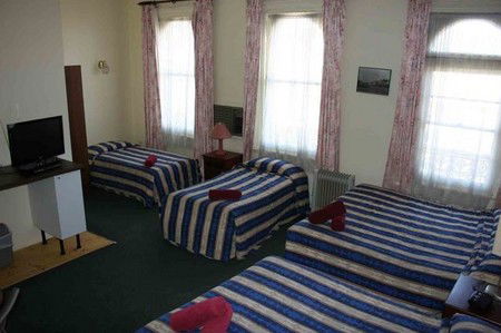 Alpine Heritage Motel - Sunshine Coast Guide 5