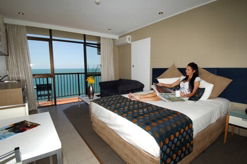 Aquarius On The Beach - Sunshine Coast Guide 0