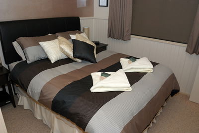 Alpine Country Cottages - Studio 3 - Sunshine Coast Guide 2