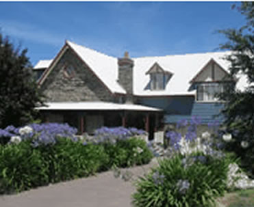 Alpine Holiday Rentals - Sunshine Coast Guide 1