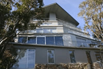 Alpine Holiday Rentals - Sunshine Coast Guide 3