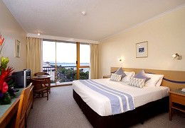 Pacific International Hotel - Sunshine Coast Guide 5