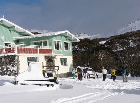 Chalet Sonnenhof - Sunshine Coast Guide 0