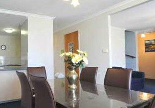 Alanvale Apartments & Motor Inn - Sunshine Coast Guide 1