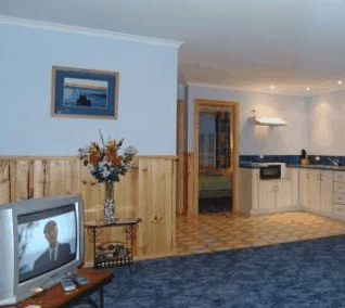 Anchor Down Cottages - Sunshine Coast Guide 1