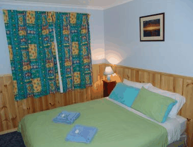 Anchor Down Cottages - Sunshine Coast Guide 3