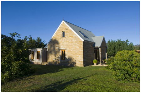 Armytage House - Sunshine Coast Guide 0