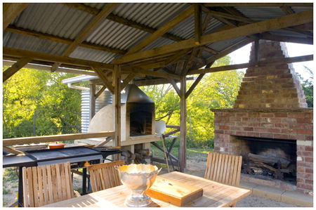 Armytage House - Sunshine Coast Guide 1