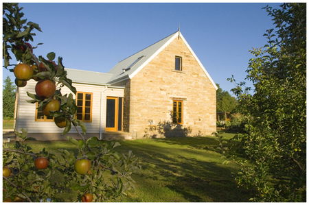 Armytage House - Sunshine Coast Guide 2