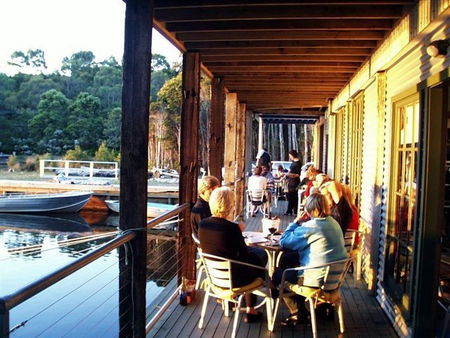 Risby Cove - Sunshine Coast Guide 2