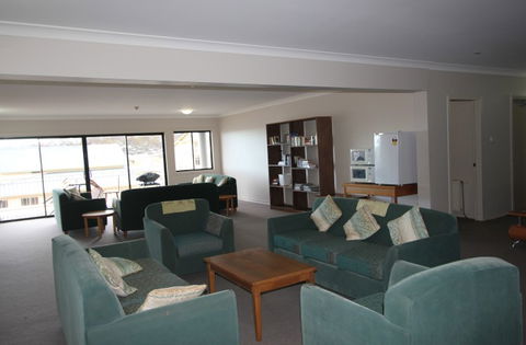 Corroboree Lodge - Sunshine Coast Guide 0