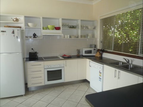 Apartments On-The-Park: March - Sunshine Coast Guide 10