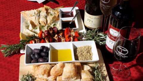 Angas Plains Estate Wines Heritage Suite - Sunshine Coast Guide 7