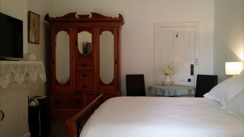 Angas Plains Estate Wines Heritage Suite - Sunshine Coast Guide 8