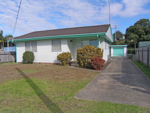 Comarong Cottage - Sunshine Coast Guide 0