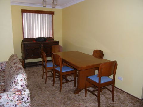Comarong Cottage - Sunshine Coast Guide 1