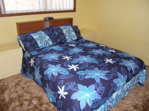 Comarong Cottage - Sunshine Coast Guide 4