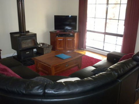 Gang Gang Villas - Sunshine Coast Guide 6