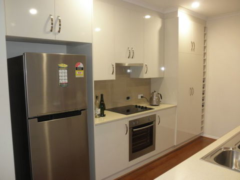 C&C's Bed And Breakfast - Sunshine Coast Guide 5