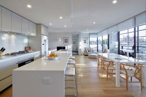 381 Cremorne - Sunshine Coast Guide 3