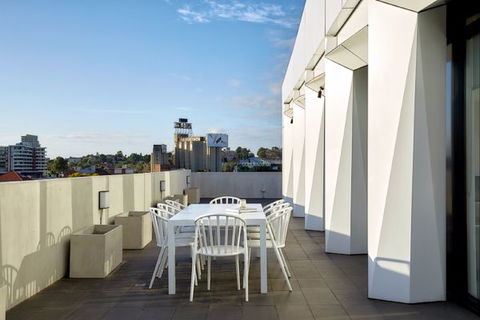 381 Cremorne - Sunshine Coast Guide 5