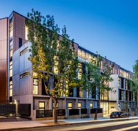 Abercombie Student Accommodation Summer - Sunshine Coast Guide