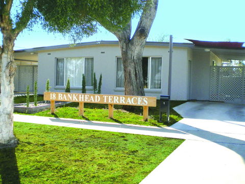 Cohuna Bankhead Terraces - Sunshine Coast Guide 0