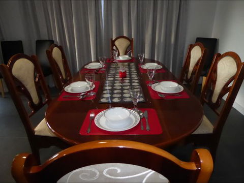 Adelaide Holiday House - Sunshine Coast Guide 4