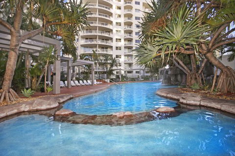 Alpha  Sovereign Hotel - Sunshine Coast Guide 0