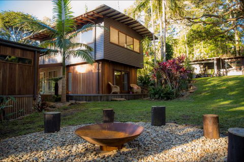 Apalie Retreat - Sunshine Coast Guide 1