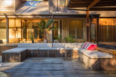 Apalie Retreat - Sunshine Coast Guide 3