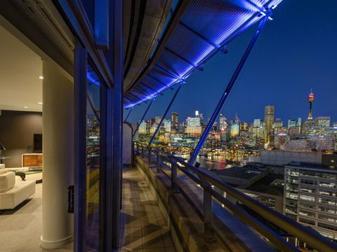 Astral Tower And Residences At The Star - Sunshine Coast Guide 8