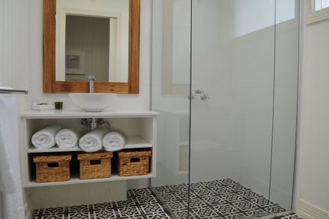 Atlantic Geelong - Sunshine Coast Guide 3