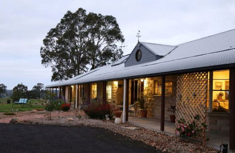 BellbirdHill Bed And Breakfast - Sunshine Coast Guide 0