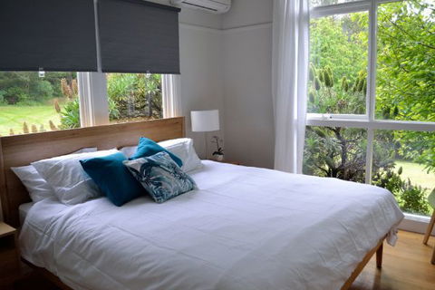 Cape Cottages - Sunshine Coast Guide 8