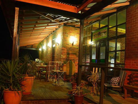 Cairnsmore Bed And Breakfast - Sunshine Coast Guide 2
